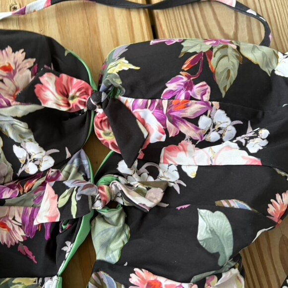 BECCA French Valley High-Leg One-Piece Swimsuit NWT Large - Picture 6 of 8